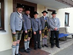 Pankraz Perfler, Georg Schinnagl, der Jubilar Hans Weigl, Florian Bonnetsmüller, Otto Gambos