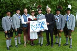 Scheckübergabe der Volksbank Raiffeisenbank Rosenheim-Chiemsee e. G.