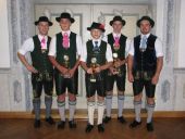 AK IV v.l. 1. Gauvorplattler Georg Sollinger, 2. Platz Peter Trenkler, 1. Platz Johannes Schiller, 3. Platz Simon Loidl, 2. Gauvorplattler Sepp Lagler.JPG