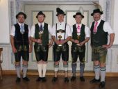 AK V v.l. 2. Gauvorplattler Sepp Lagler, 2. Platz Sepp Brem, 1. Platz Rainer Preisinger, 3. Platz Georg Sollinger, 2. Gauvorstand Pankraz Perfler.JPG