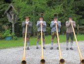 Alphornblaeser Baiern.JPG