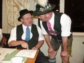 Ehrenvorstand Weinzierl im Gespraech