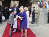 Emmeringer Trachtenkinder und Prinz Charles (6).JPG