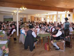 "Lasset uns das Leben genießen!"