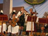 Zwoa moi drei Musi.JPG