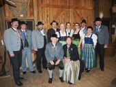 v.l. Pankraz Perfler, Markus Kronberger, Sepp Lausch, Josef Lagler, Ottilie Schwaiger, Bettina Hanfstingl, Hildegard Murnauer, Emmeran Kirchhuber sen, Rosi Spiel, Georg Schinnagl. sitzend Richard Bonnetsmueller, Annelies Weinzierl